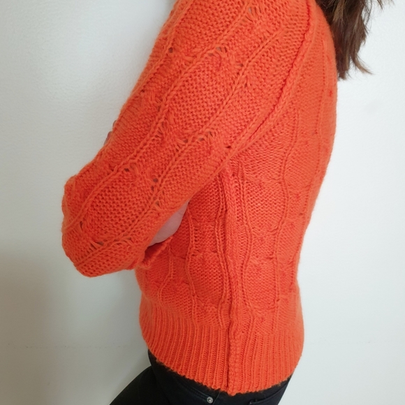 Sweater - Picture 4 of 4